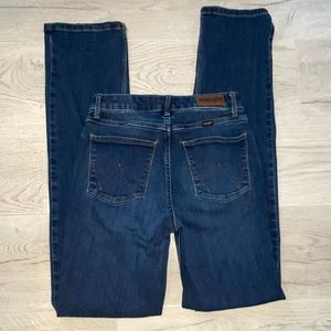 Wrangler High Rise Straight Jeans